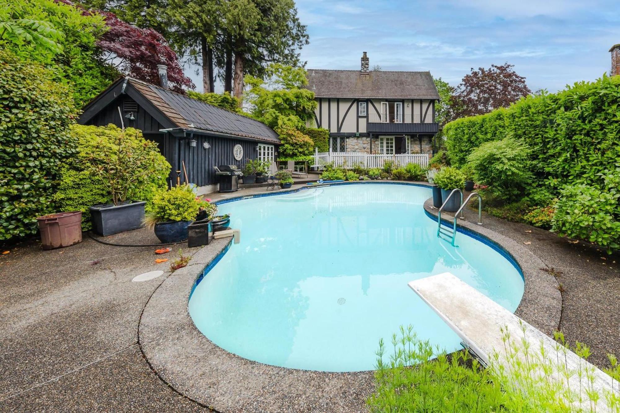 Suite Smart West Vancouver Buitenkant foto